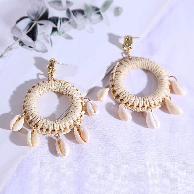 Women's Exaggerated Geometric Round Shell Rattan Earrings-Jewearrings