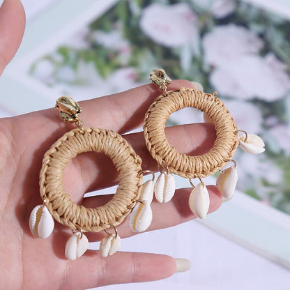 Women's Exaggerated Geometric Round Shell Rattan Earrings-Jewearrings