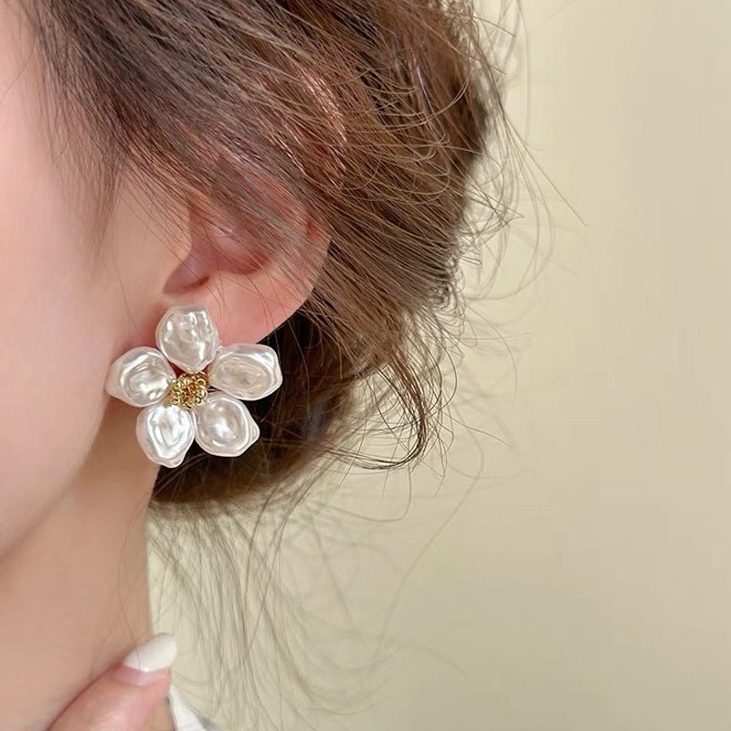 Women's Fashion Baroque Flower Pearl Earrings-Jewearrings