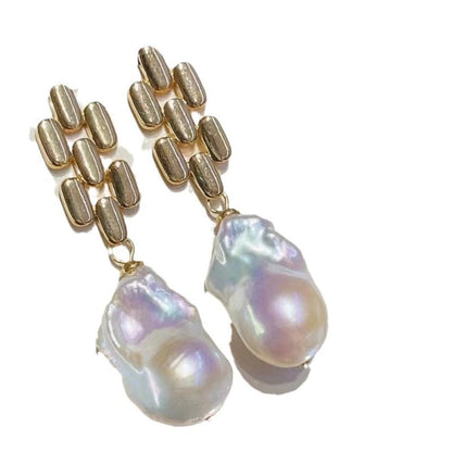 Women's Fashion Irregular Baroque Pearl Stud Earrings-Jewearrings