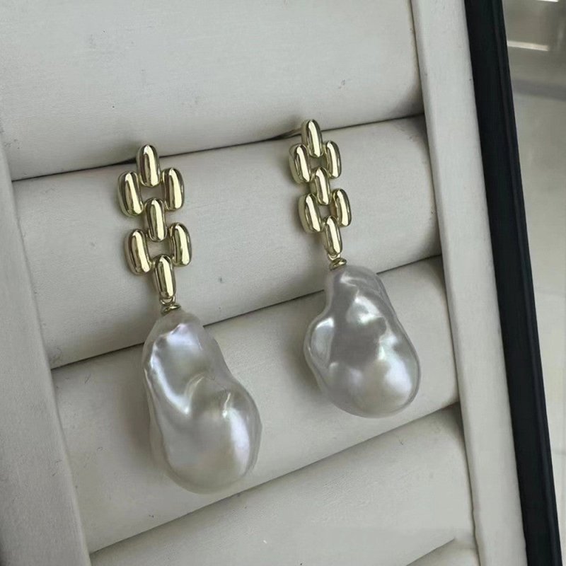 Women's Fashion Irregular Baroque Pearl Stud Earrings-Jewearrings