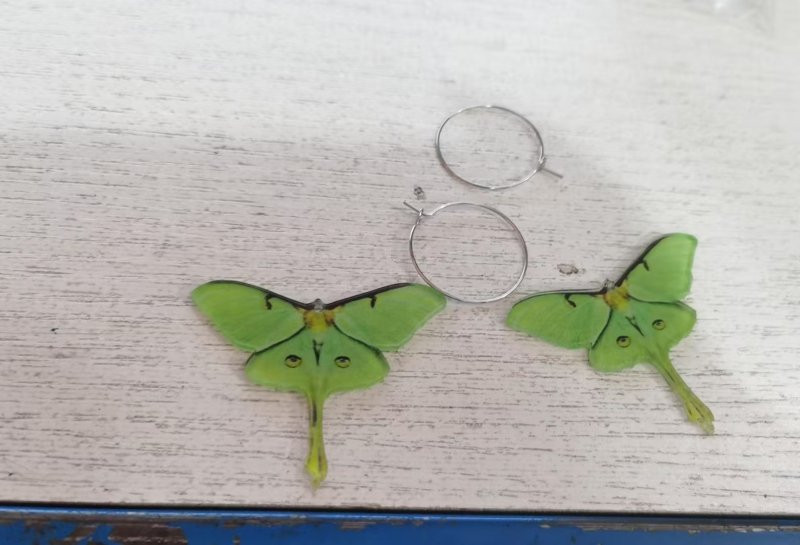 Women's Fashion Simple Acrylic Green Butterfly Moth Earrings-Jewearrings