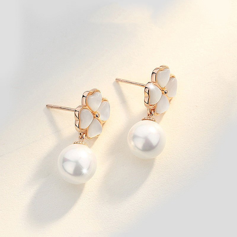 Women's Graceful And Fashionable Sterling Silver Imitation Pearl Shell Pearl Earrings-Jewearrings