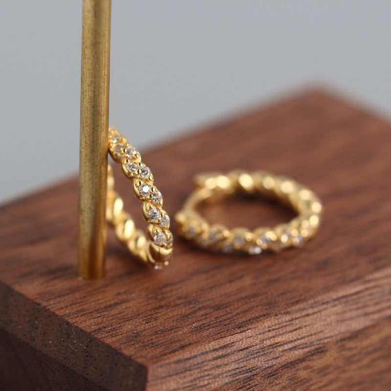 Women's Korean-style Diamond-embedded Gold-plated Ins Internet-famous Versatile Earrings-Jewearrings