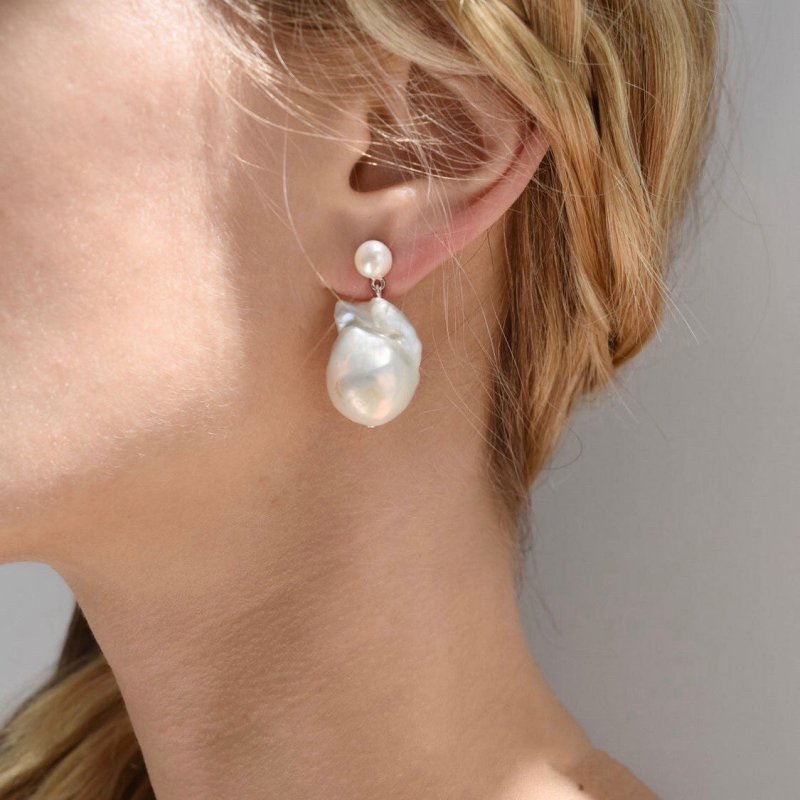 Women's Simple Baroque Pearl Stud Earrings-Jewearrings