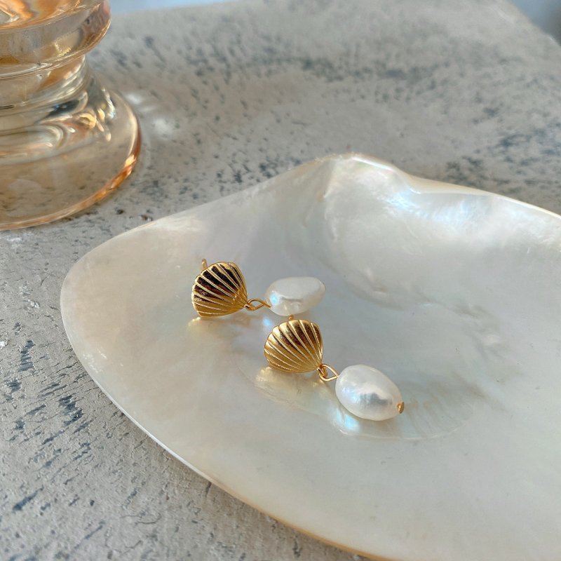 Women's Sterling Silver Vintage Shell Pearl Earrings-Jewearrings