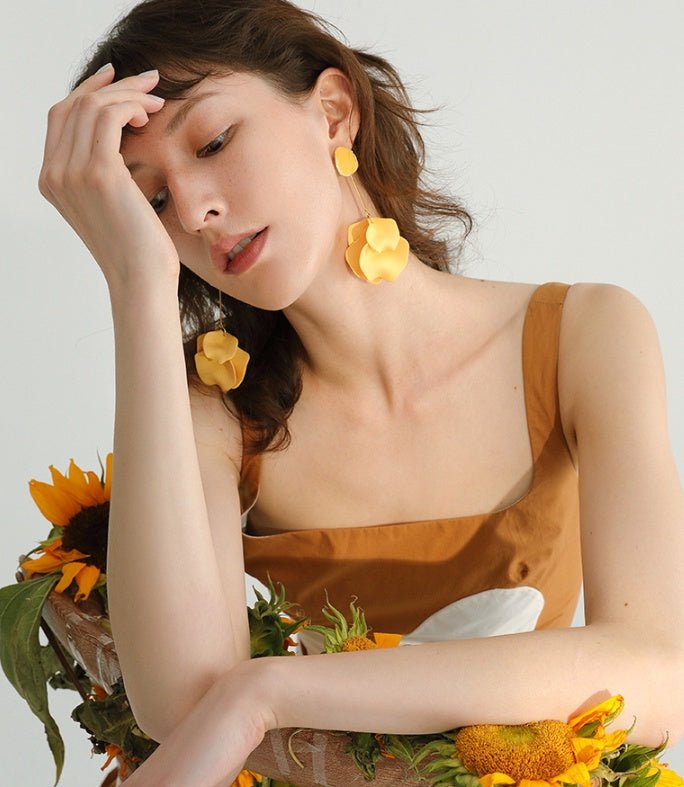 Yellow Petal Earrings Alloy Acrylic Silver Needle-Jewearrings