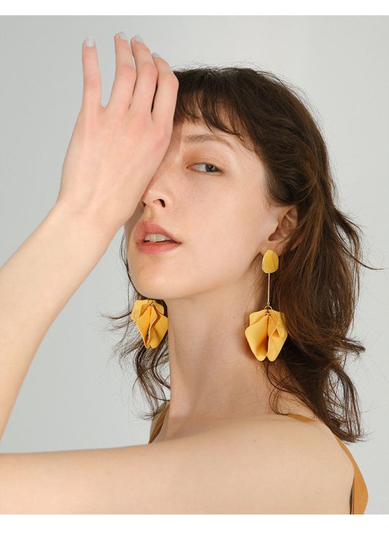 Yellow Petal Earrings Alloy Acrylic Silver Needle-Jewearrings